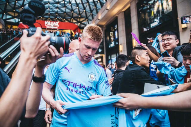 夹层盯人 夹层盯人